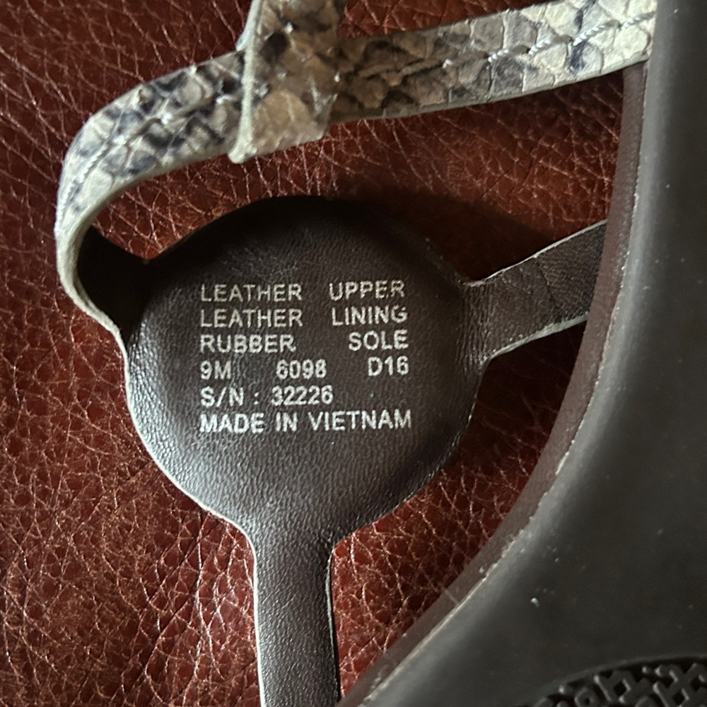 Tory Burch Dani Sandal 9 - Picture 5 of 8